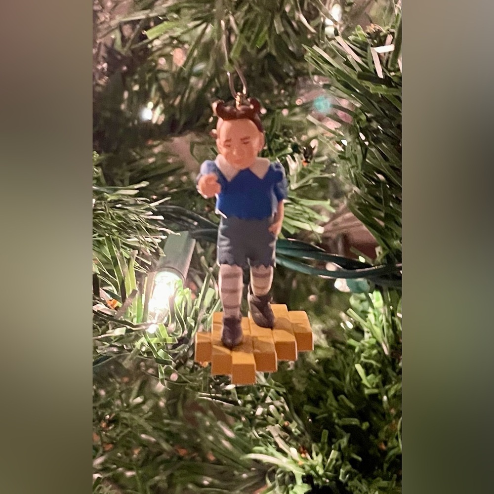 Hallmark Keepsake “The Lollipop Guild” Wizard of Oz Ornament - Picture 2 of 10